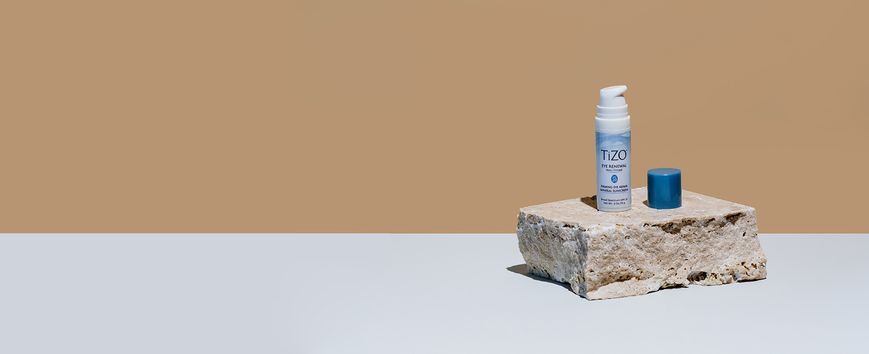 TiZO Крем для догляду за шкірою навколо очей без відтінку Eye Renewal Sunscreen SPF 20, 15 g tizo_395908 фото