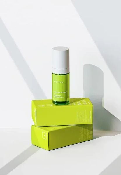 SMOOTHING TREATMENTАнтивікова сироватка з м'якими кислотами для рівномірного сяйва nicheb_125970 фото